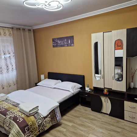 Garsoniera Apartment Байле Херкулане Екстериор снимка