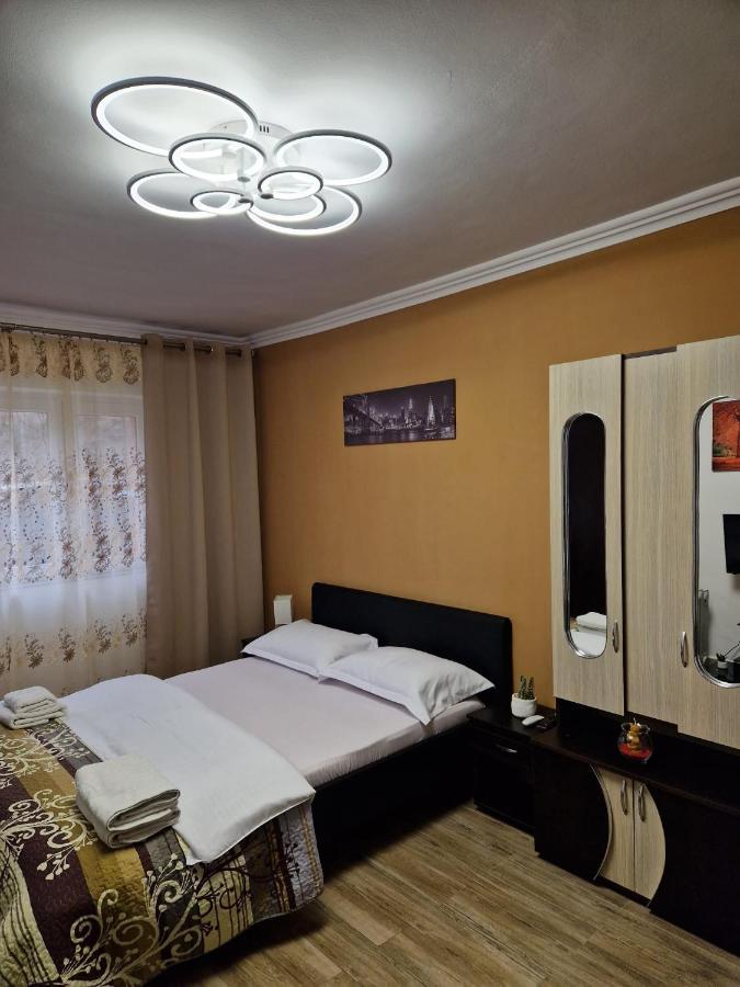 Garsoniera Apartment Байле Херкулане Екстериор снимка